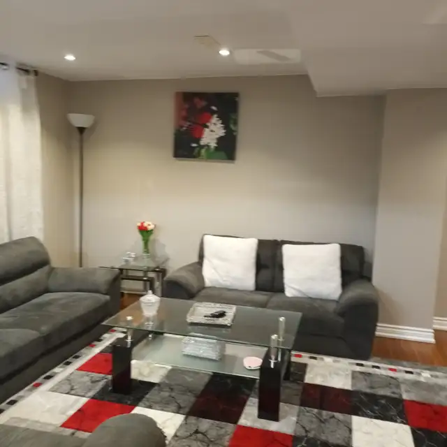 Basement apartment for rent, no parking, female only in Long Term Rentals in Markham / York Region - Image 10