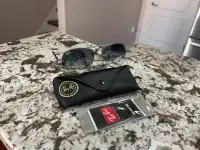 Brand New Ray-Ban Aviator Large Metal Sunglasses. MADE IN ITALY!