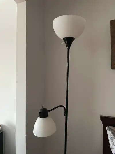 Lampe sur pied, View more