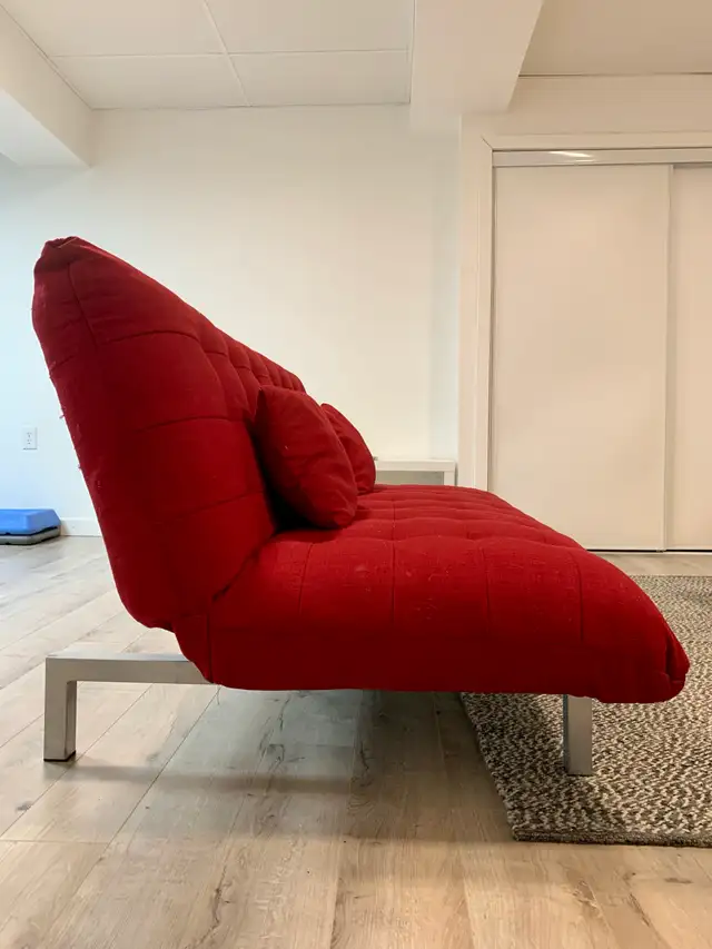 Structube sofa bed in Couches & Futons in Gatineau - Image 3