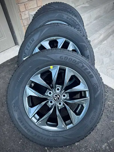 2025 Brand New Toyota Sienna Original 17" winter package, Original alloy wheels and Goodyear WinterC...
