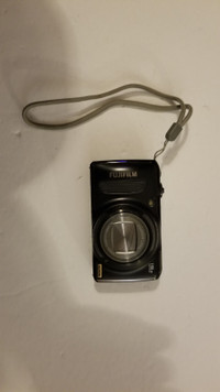 Fujifilm FinePix F300EXR 12.0MP Digital Camera /w charger