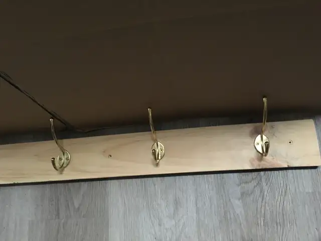 Coat rack hooks in Storage & Organization in City of Montréal - Image 2
