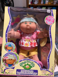 Cabbage Patch Doll & Cabbage Patch Singing Triplets