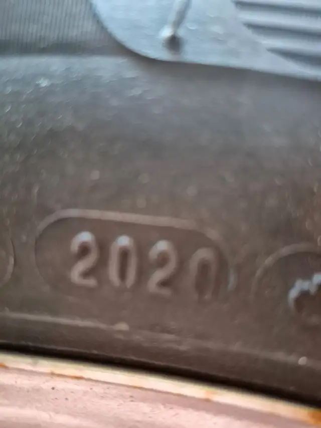 Michelin X Ice 225 / 60 / R17 Set on Rims in Tires & Rims in St. Catharines - Image 4