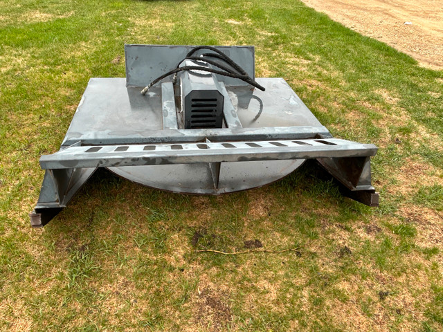 Skid steer brush mower attachment in Heavy Equipment Parts & Accessories in Strathcona County - Image 2