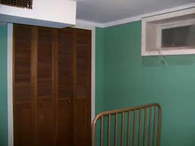 Basement room, close to university, superstore, bus stops