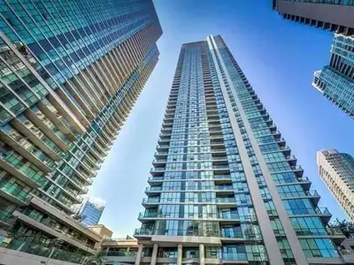 CONDO FOR LEASE!