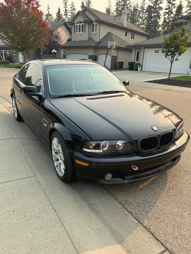 2002 BMW 330ci manual Cars & Trucks Edmonton Kijiji
