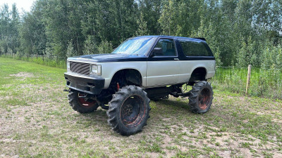 GMC jimmy Mud Bogger project 