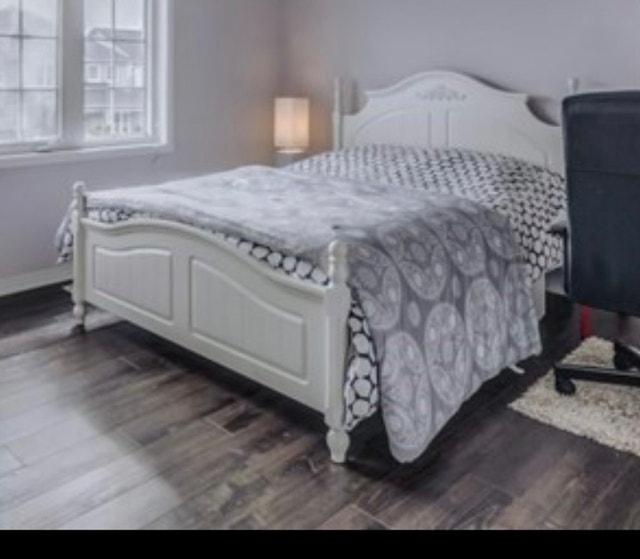 Double size bed frame Beds & Mattresses Oakville / Halton Region Kijiji