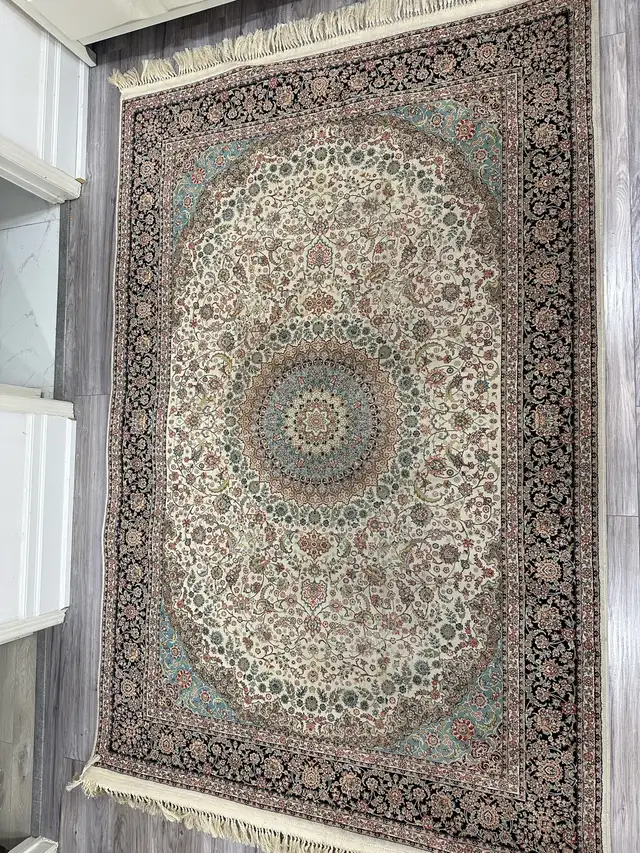 Machine-Made Rug – 7'5" x 4'11" – Like New - $120 in Rugs, Carpets & Runners in Markham / York Region - Image 4