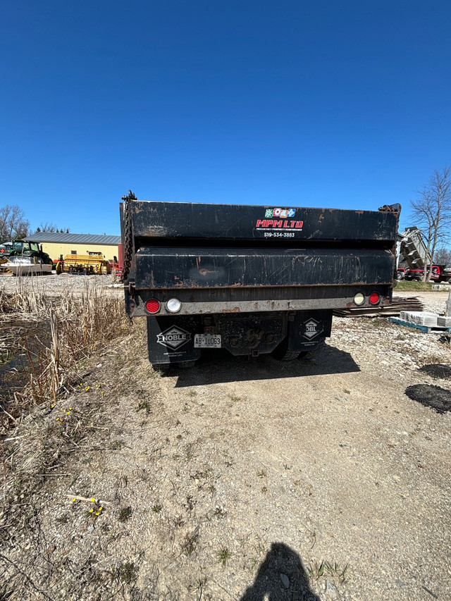 1992 GMC top kick  in Heavy Trucks in Owen Sound - Image 4