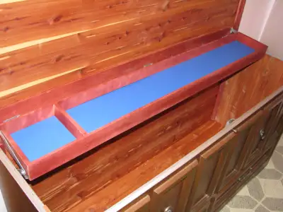 Coffre en Cèdre Huppé, View more