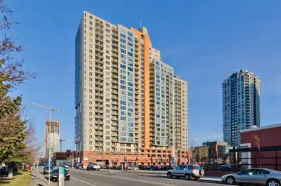 Furnished 1 bedroom condo at Downtown Vantage Pointe