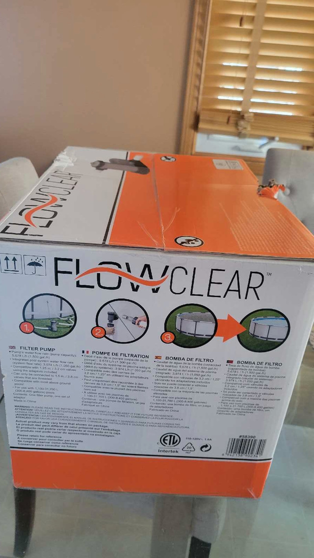 Bestway flowclear 1500 Gallon swimming pool pump with filter   in Hot Tubs & Pools in St. Catharines - Image 2