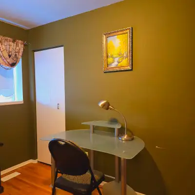 Room for rent in North End.  $750/month.  Single bed.  Female.