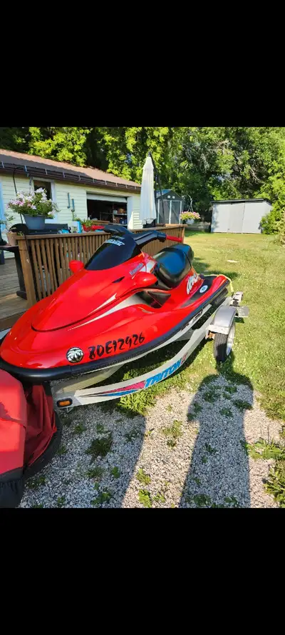 2000 kawasaki ultra 150 on aluminum triton trailer, only 57 hours on it, bought it off the original...