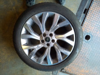 Land Rover 275/45/R21 SUV4x4 Tire with Rims