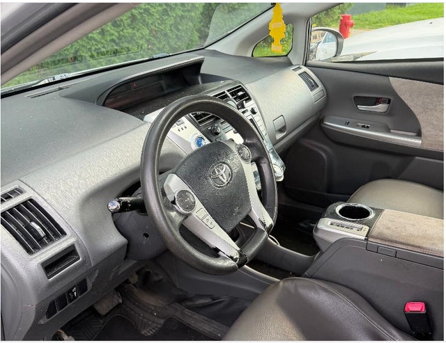 Toyota Prius V 2014 Hybrid pas chere — photo 5