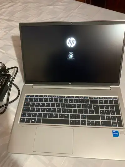 Laptop HP PROBOOK 11th Génération 16GB 15.6’’ intel Core i5 256G, View more