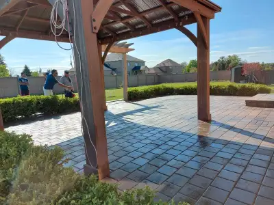 Driveway Patio Sidewalk Repair and Extension Interlock stone Repalr Stamped or Plain concrete Repair...