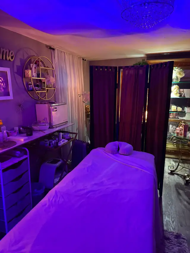 Best Swedish / deep tissue massage $80 Dian Spa 807-632-5454