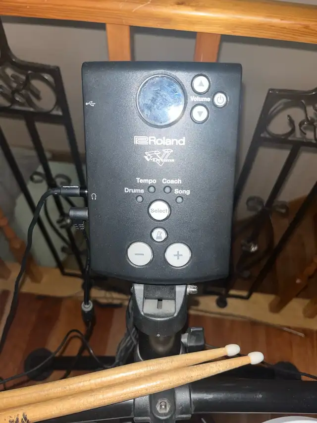 Roland Electronic Drum Kit TD-1KV580570692799713281
