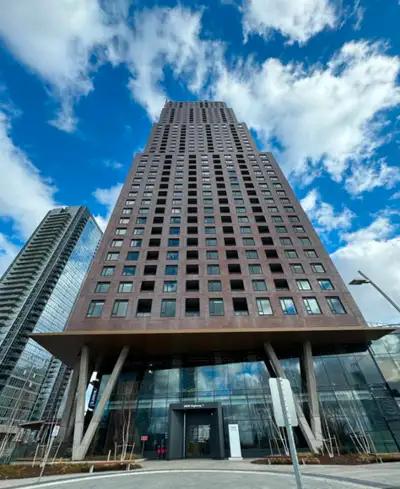 2920 Hwy 7 CG Tower Vaughan, ON 2 Bed x 2 Bath 1 Parking Space ASKING Price: $599,000 (JUST REDUCED)...