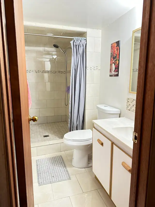 Two bedrooms basement appartment for rent in Long Term Rentals in Markham / York Region - Image 5