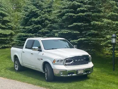 Selling a 2016 Ram 1500 EcoDiesel in great condition. This truck is powerful, reliable, and excellen...
