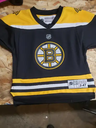 Kids Boston Bruins jersey size 2-4T. In good condition. Asking $10