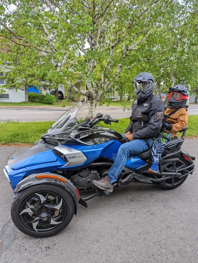 Spyder F3-S 2017 in Street, Cruisers & Choppers in Lévis - Image 3