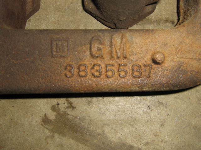 1952 chevy manifold, brake drums in Auto Body Parts in Bedford - Image 2