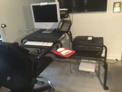 DELUXE HOME OFFICE WORK STATION!!!, View more