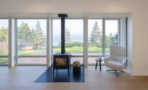 Available for month long terms with flexible start dates. Currently renting for Jan, Feb, March, Apr...