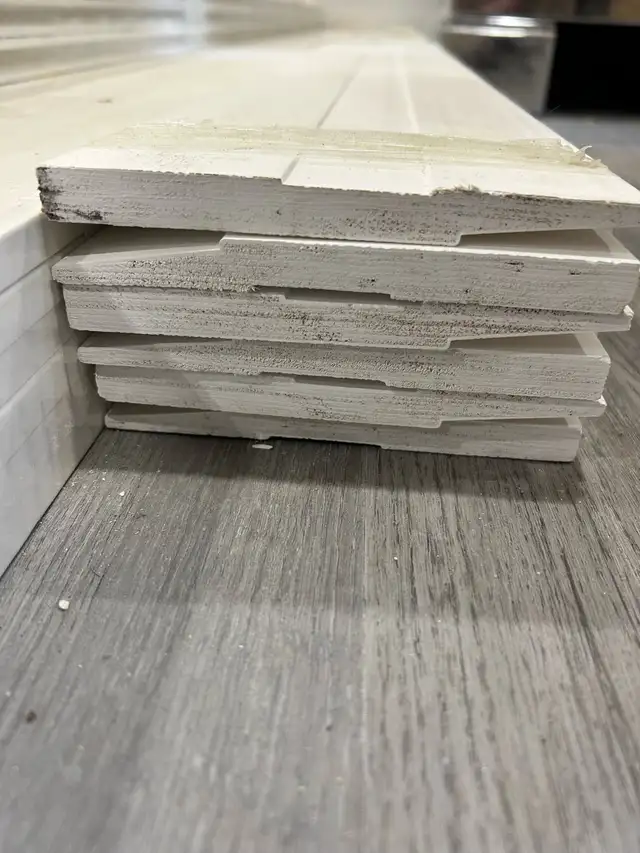 Baseboards  in Home Décor & Accents in Muskoka - Image 2