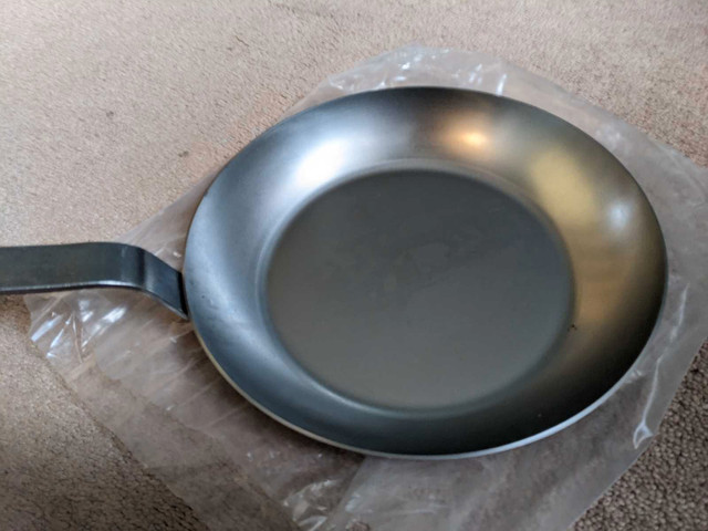 Italy Carbon Steel Fry Pan 11 inch - Brand New in Kitchen & Dining Wares in Mississauga / Peel Region - Image 2