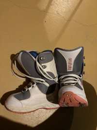 Size 6 Women's ThirtyTwo Exus Snowboard boots