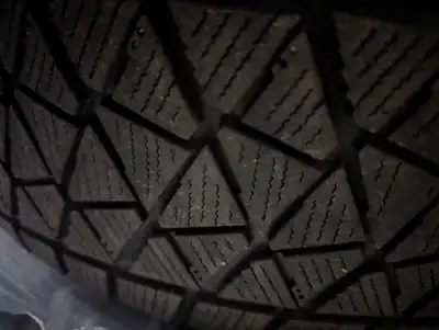 Winter Tires - 225/65R17 BLIZZAK DM-V2 , Set of 4 Used Winter Tires . Minimum 1-2 seasons left. Tire...