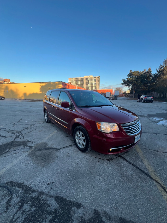 2012 Chrysler, Town & Country in Cars & Trucks in Hamilton - Image 2