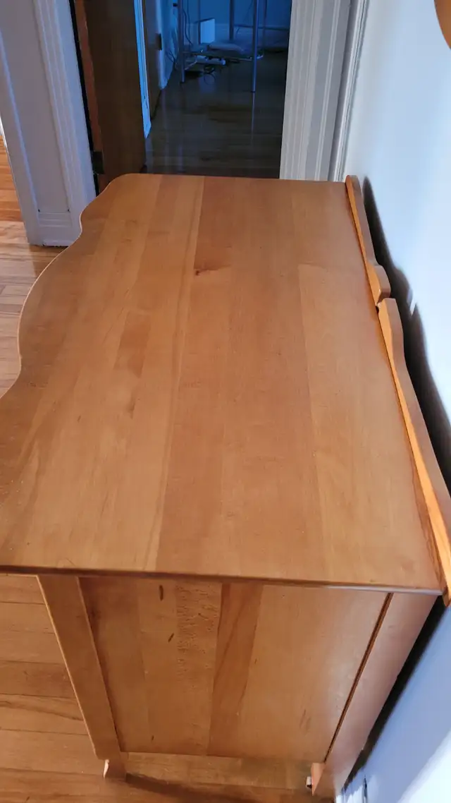 Meuble antique de rangement en bois in Dressers & Wardrobes in City of Montréal - Image 3