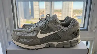 Nike Vomero Sz 12, View more