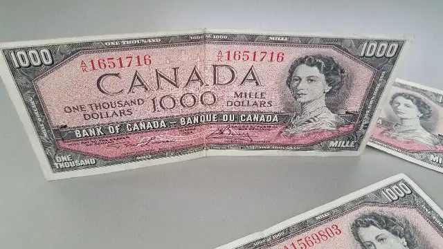 Canadian $1,000 / $1000 / One Thousand Dollar Bill bank note in Arts & Collectibles in City of Toronto - Image 7