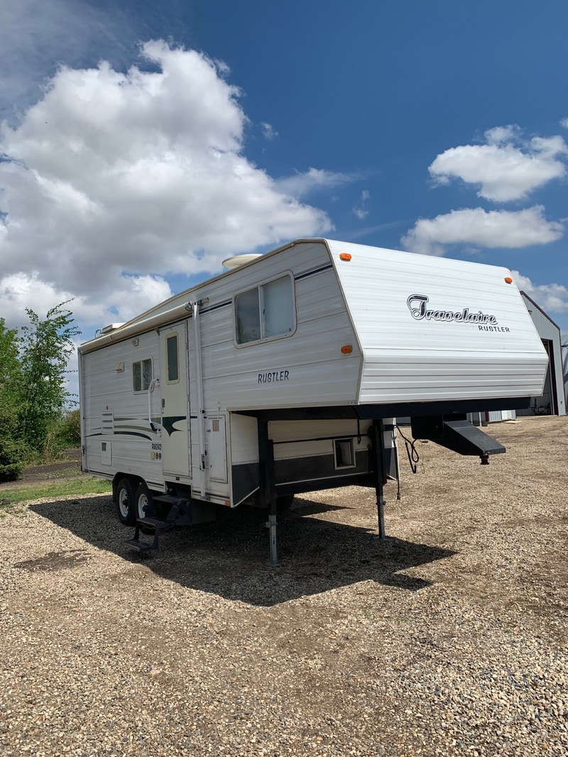 Travelaire Rustler fifth wheel camper Travel Trailers & Campers