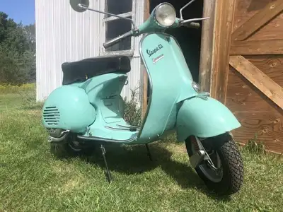 VESPA 1960 GS150 Nice solid 1960 VS5T scooter with 1959 VS5M GS motor. Swingarm and motor vapor blas...