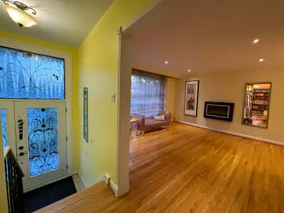 A 3+1 bedroom + 1 Bathroom house for lease in Etobicoke  $3000