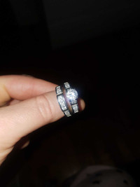 Bague de fiançailles en argent 