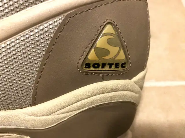 Jackson Softec Figure Skates Womens Size 7Excellent Condition, in Skates & Blades in City of Montréal - Image 4