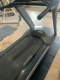 Matrix MX-T5 Commercial Treadmill 